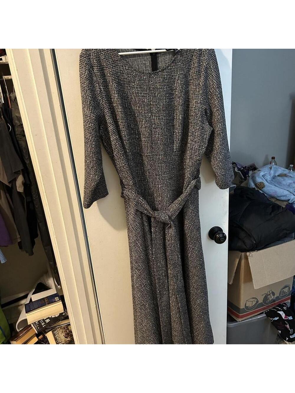 Lane Bryant gray and black tweed knit midi dress with belt, size 18
